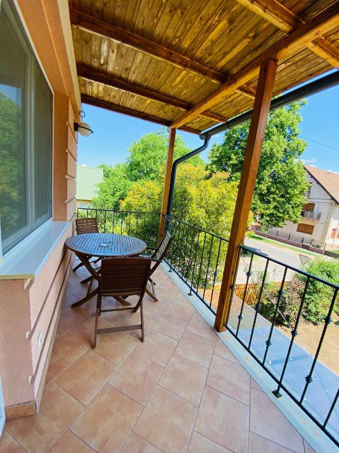 Gabi Lux Apartman Apartment Hajdúszoboszló Exterior foto